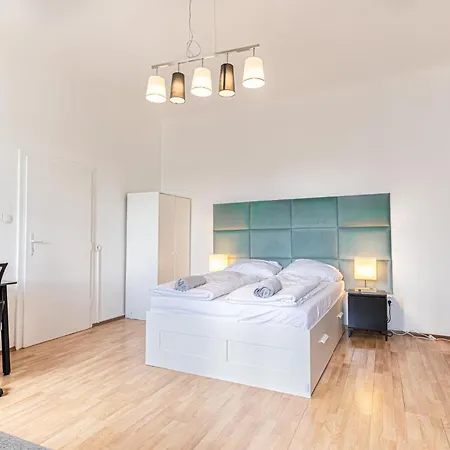Lovely 1Br Apt U3 Proximity & Danube Canal, 3Rd District