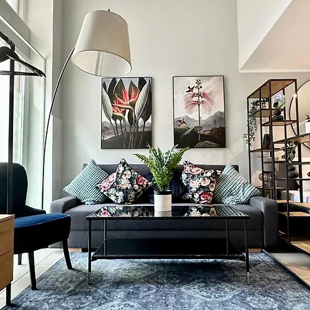 City Apartment, Central, 2 Min To U4 Margaretenguertel