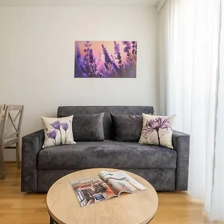 Stylish 1Br Escape, City Quick By Hm