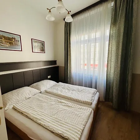 Reiner Apartment