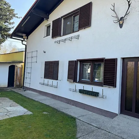 2 Bedrooms, 2 Baths House With A Living Room An Upstairs Reception Rea