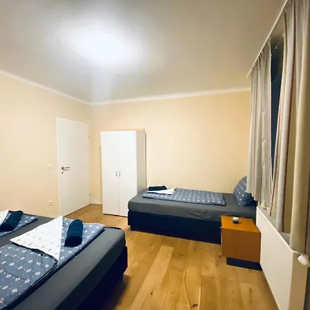 Quad Room In Floridsdorf Area