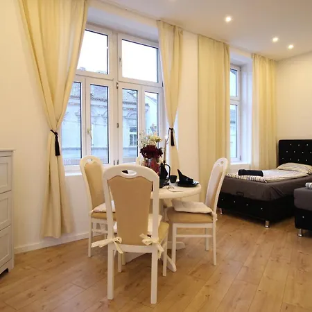 Comfortable Accommodations In The Alterlaa Area Lv4