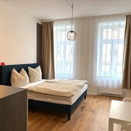 Smartes Apartment, Design, Queensize-Bett