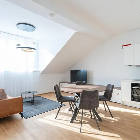 Exclusive 70 M2 Suite With Balcony And Air Conditioning