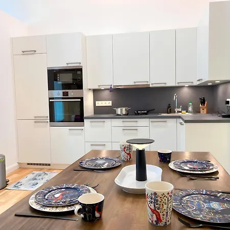 Newly Renovated Boutique Apartment