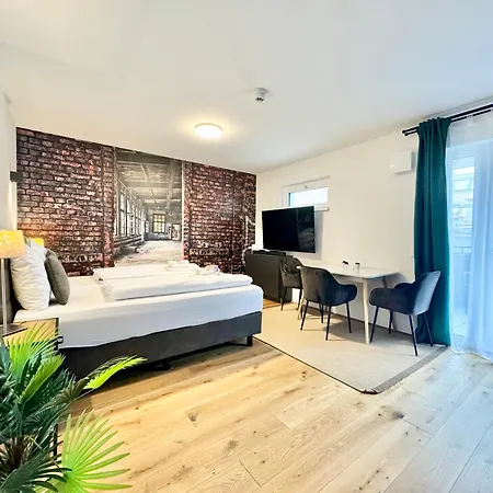 Wohnung Mit Balkon Und Parkplatz