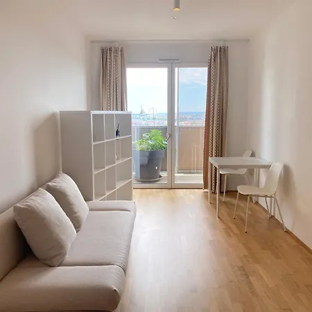 Central Vienna Comfort Cozy One-Bedroom With City Views