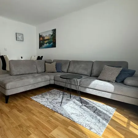 Gemuetliche 2- Zimmer Apartment Nahe Neuen Donau