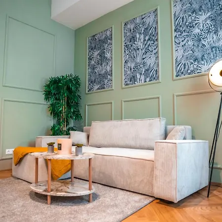 Erstklassiges Apartment In Schloss Naehe