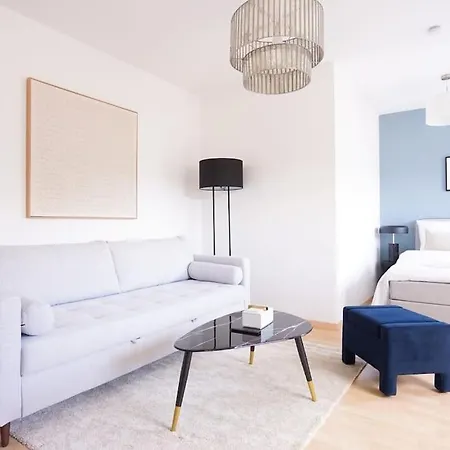 Long Term Stay, Next To Mariahilferstrasse