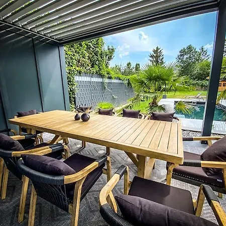 Villa Vienna Mit Pool