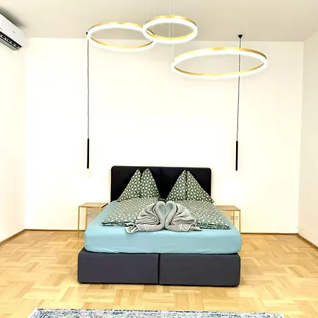 Opera Vienna Apartment 145 M2