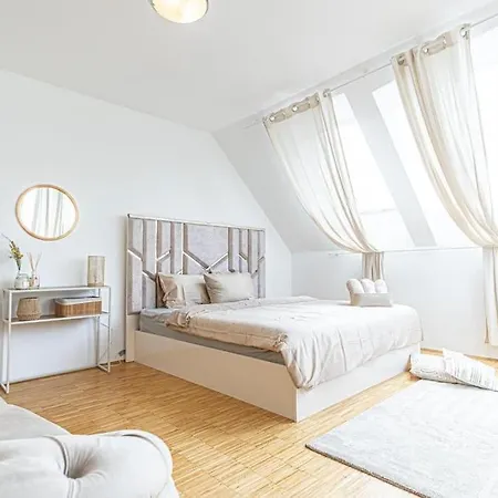 Super Luxury Apt, Only 12Min To Ferris Wheel