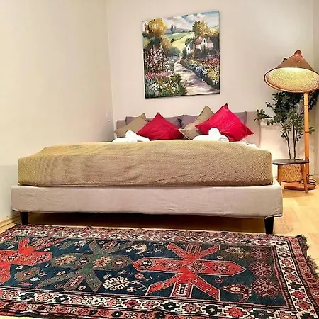 Next To First District, Traditional Vienna Apartment