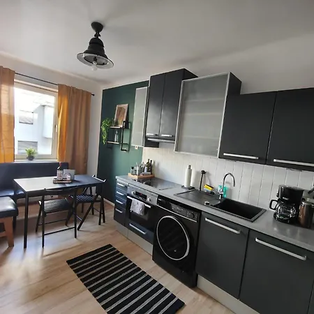 Metro-Station To Opera 1 Min Away Apartment