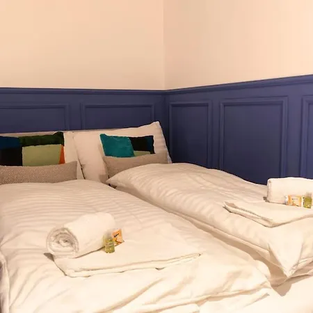 Jutta Levestate Apartment