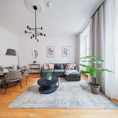 Franz Apartments By Home1