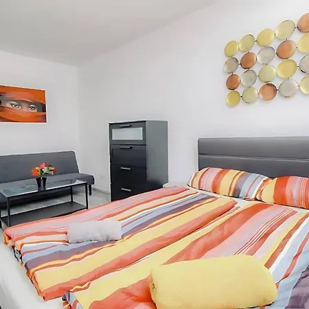 Apartmán Central 4Br Apt With Terrace, 10Min Walk To Augarten