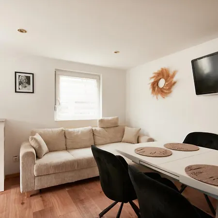 Luxurious 3Bd Villa In Prime Location Of Vienna