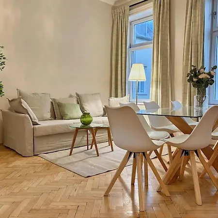 Stylish Und Zentral I 6 Minuten Zur U4 Friedensbruecke
