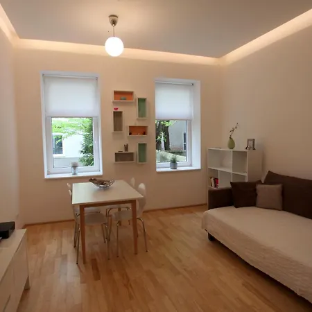 Casa Nostra - Moderne Altbauwohnung