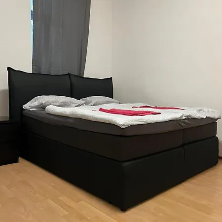 Lovely 3Br Apt Next To Meidling Station Apartment