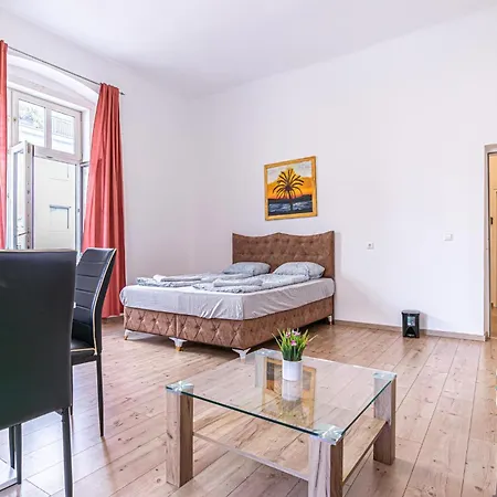 6 Min To Amusement Park - Economy Rooms In Shared Apartment
