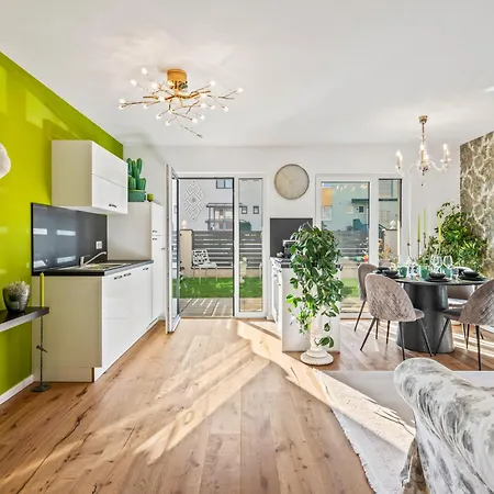 Green Suite - Whirlpool Garden - Free Parking - Wifi