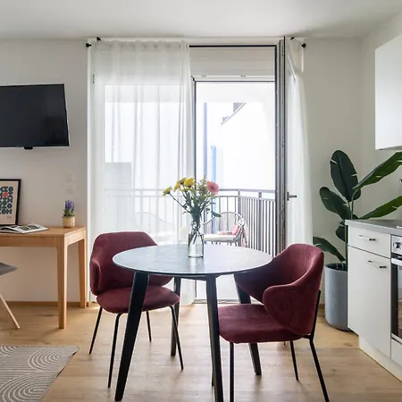 Balcony Bliss Studio By Hm Apartment