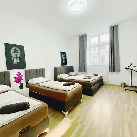 Family Studio- 7 Minutes To Schoenbrunn Palace