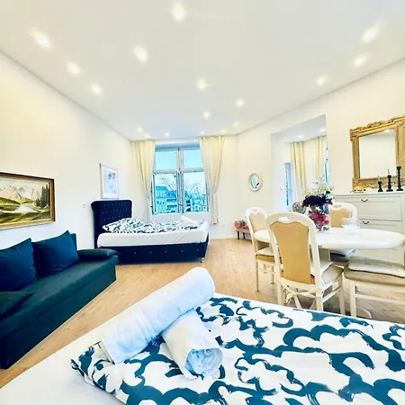 3Br Apartment Near Atzgersdorf Park, 11Min Walk