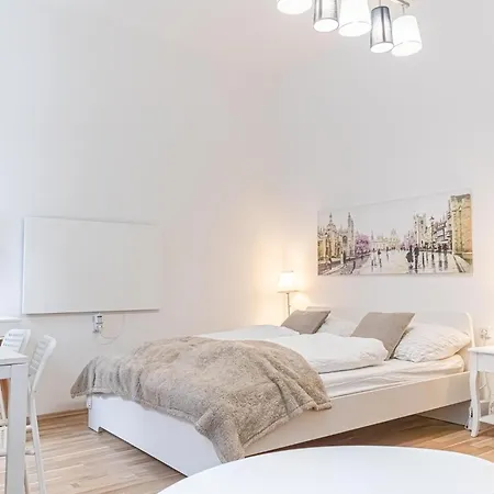 Economy City Living 1Br Apt In Great Location