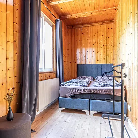 Comfy 3Br Apt With Garden, Up To 10 People