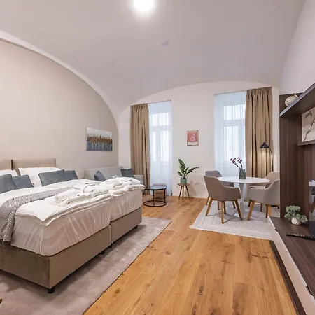Apartment Sunshine - With Aircondition!