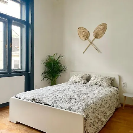 Stylish Flat In Heart Of Vienna Apartment