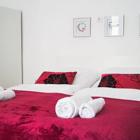 2 Spacious Apts For 6P, Only 7Min To Stadthalle