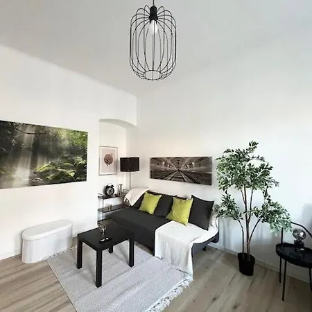 City&More! Charmantes Apartment Mit Altbauflair!