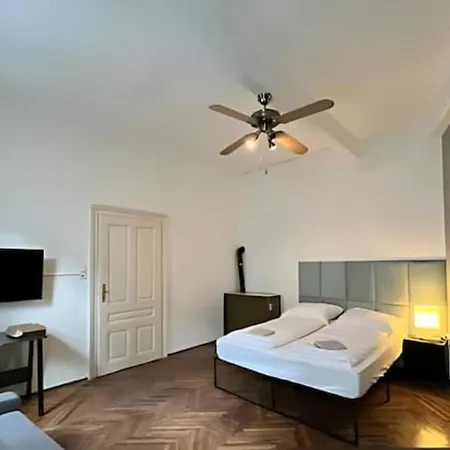 Discover Danube And Prater Stern From Our 1Br Gem