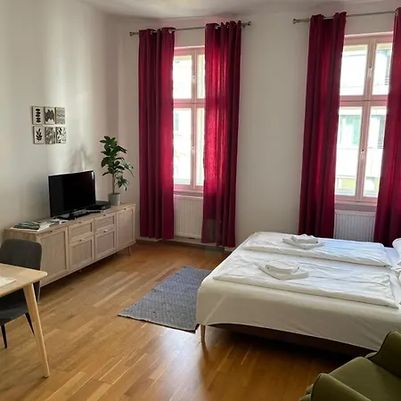 Casa Nostra - Helle Wohnung - Direkt Am Augarten