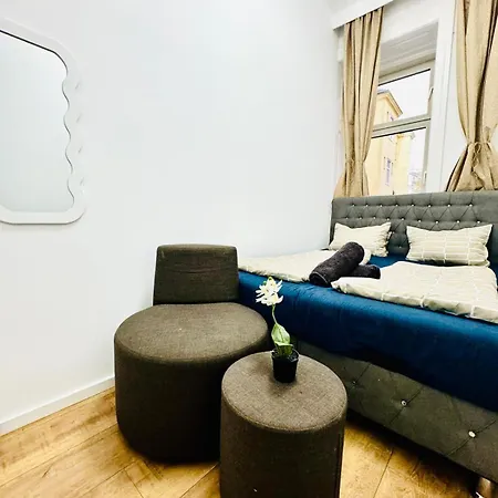 9Br Apartment For 18P, 12Min Walk To Augarten