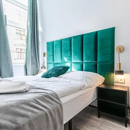 Budget-Friendly 2Br & 1Lr, Central Vienna Delight