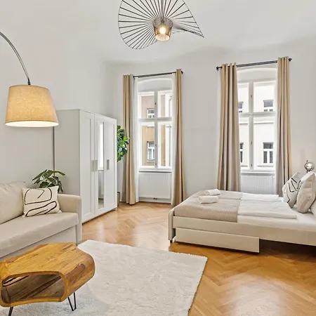 Cozy Apartments - 4 Min U6 Josefstaedterstrasse