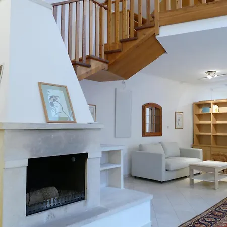 Traumhafte Maisonnette Mit Kamin