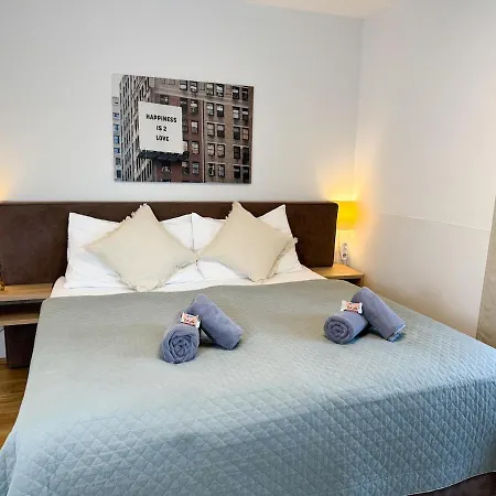 Free Parking - Cityview Apartment - Rooftop-Terrace - Central Station