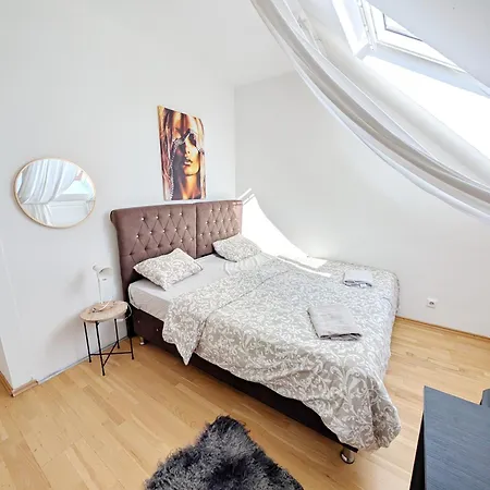 Charming Stay At Maerzstrasse Rooms Close To Vienna Attractions Mz49