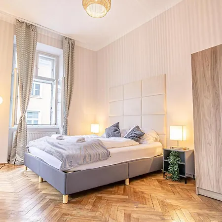 Comfortable 2Br & 1Lr Apt In Central Vienna