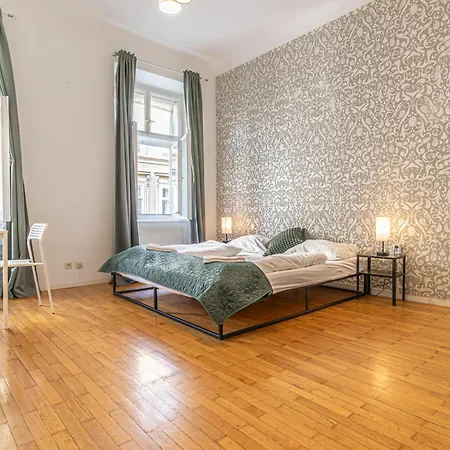 Friendly 2Br Ap Near Rennweg & Belvedere Palace