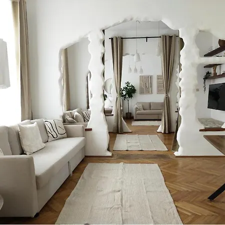 Eden Garden Apartment With Terrace & Bbq