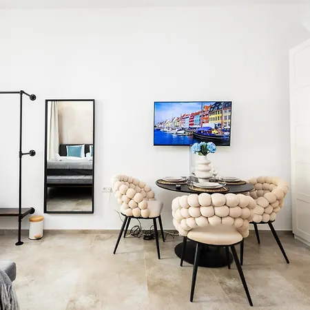 Boutique Suite Near City Centre